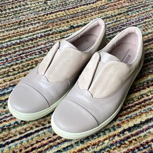 Ecco soft slip on Size 39